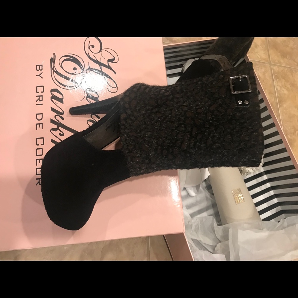 HOT booties!
